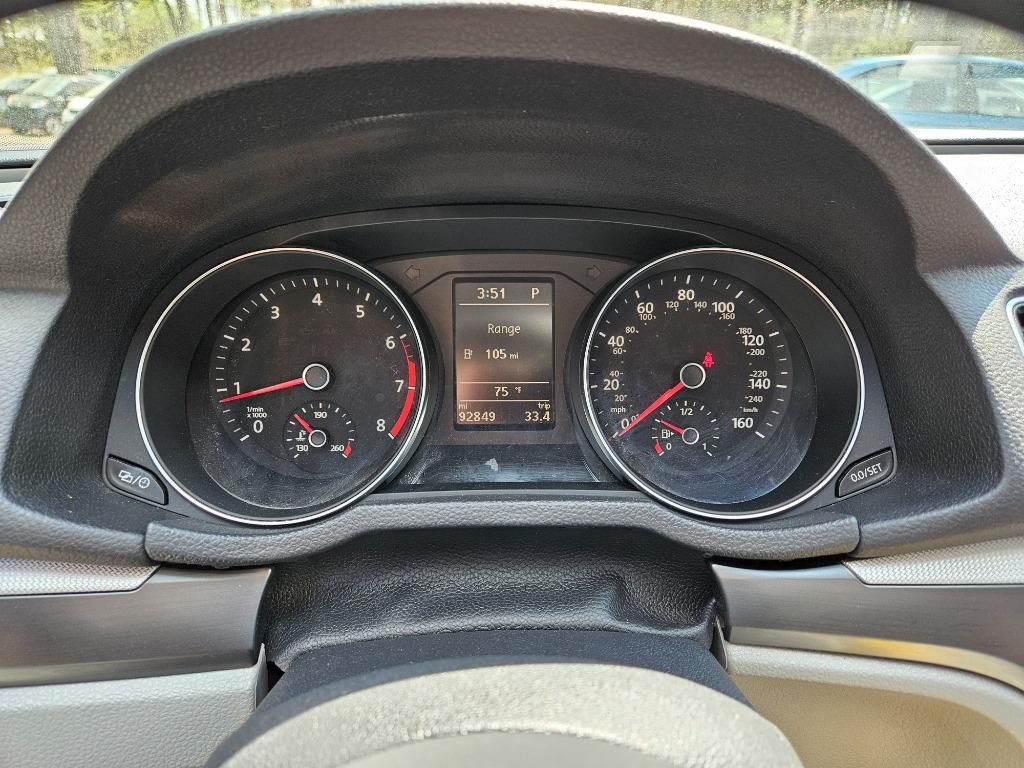 2017 Volkswagen Passat R-Line photo
