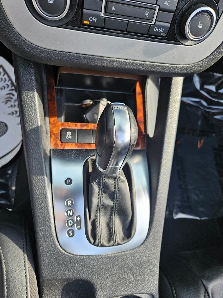 2012 Volkswagen Eos Lux SULEV photo