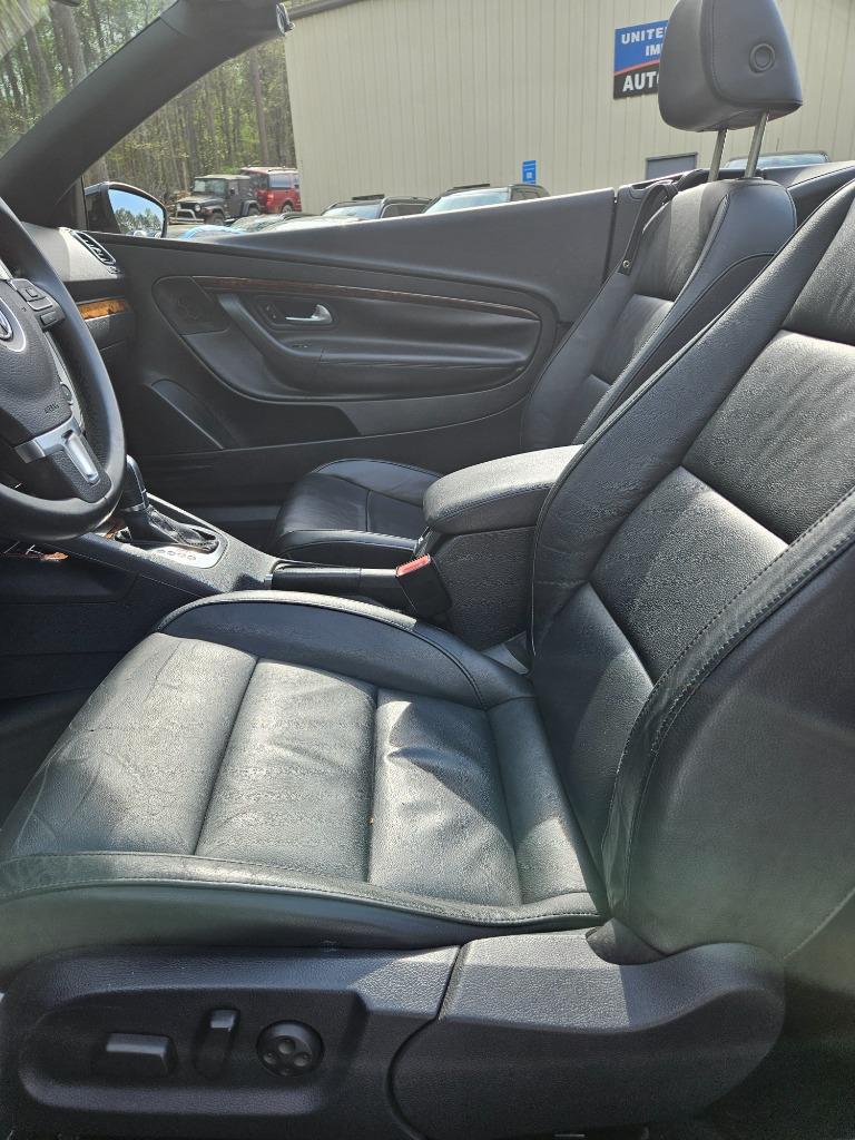2012 Volkswagen Eos Lux SULEV photo