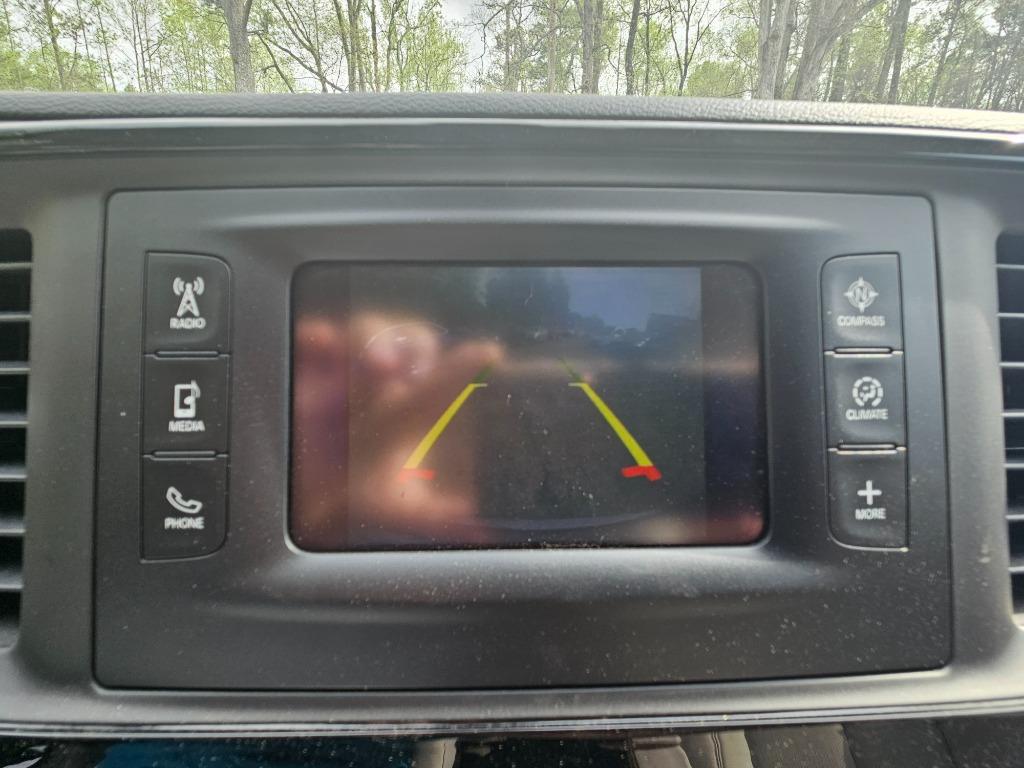 2017 Chrysler Pacifica LX photo