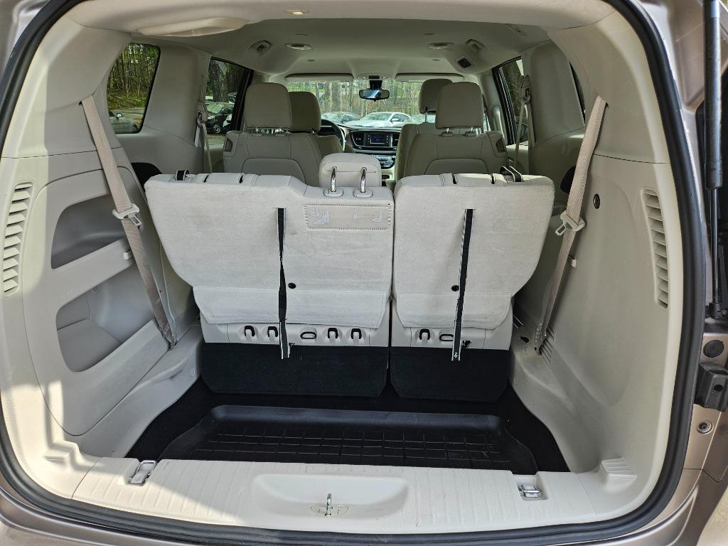 2017 Chrysler Pacifica LX photo