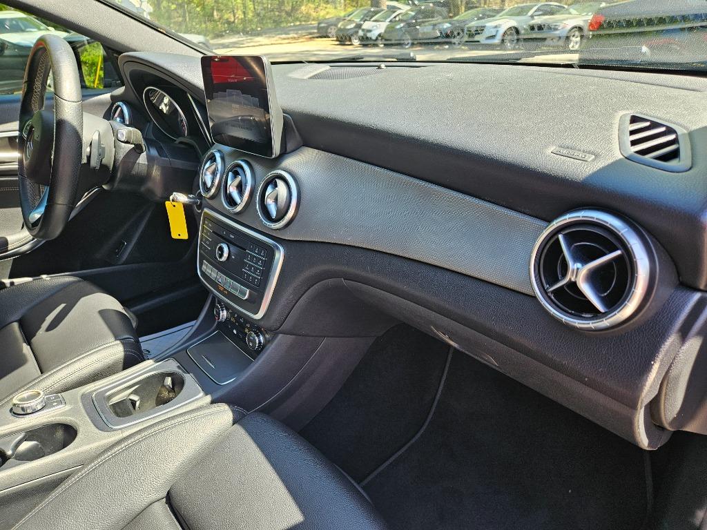 2018 Mercedes-Benz cla CLA250 photo