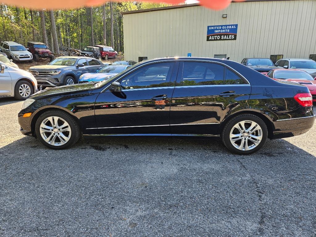 2011 Mercedes-Benz E-Class E350 4MATIC Luxury photo