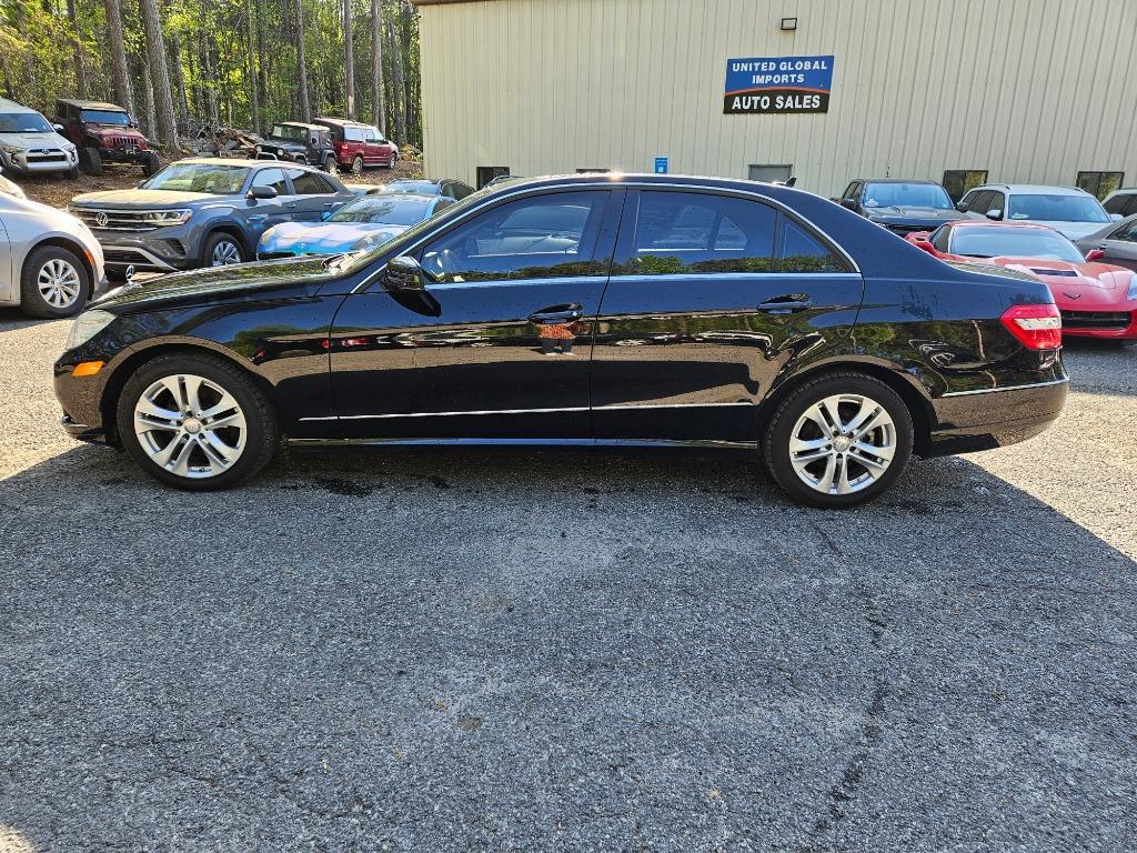 2011 Mercedes-Benz E-Class E350 4MATIC Luxury photo