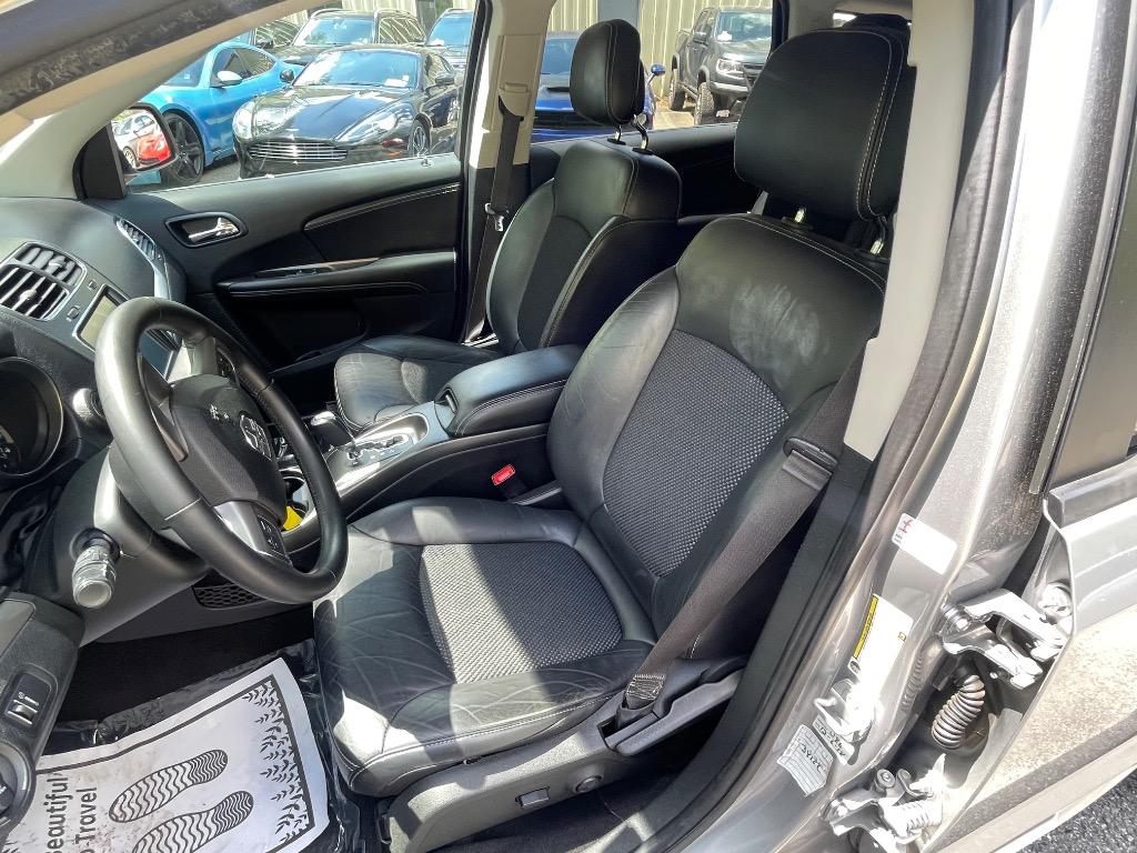 2018 Dodge Journey Crossroad photo