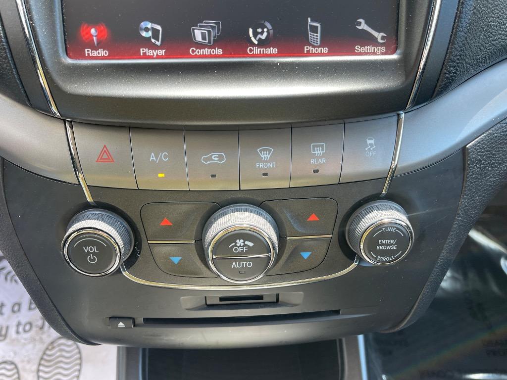 2018 Dodge Journey Crossroad photo