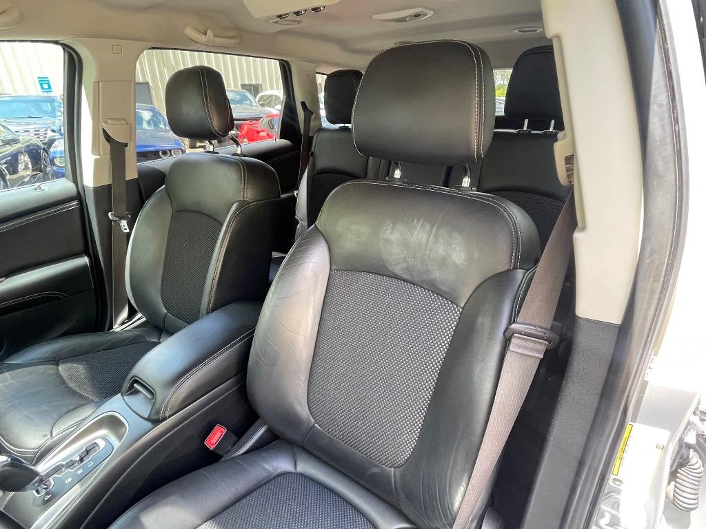 2018 Dodge Journey Crossroad photo
