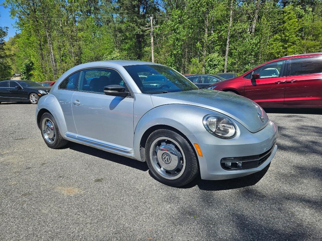 2012 Volkswagen Beetle 2.5 PZEV photo