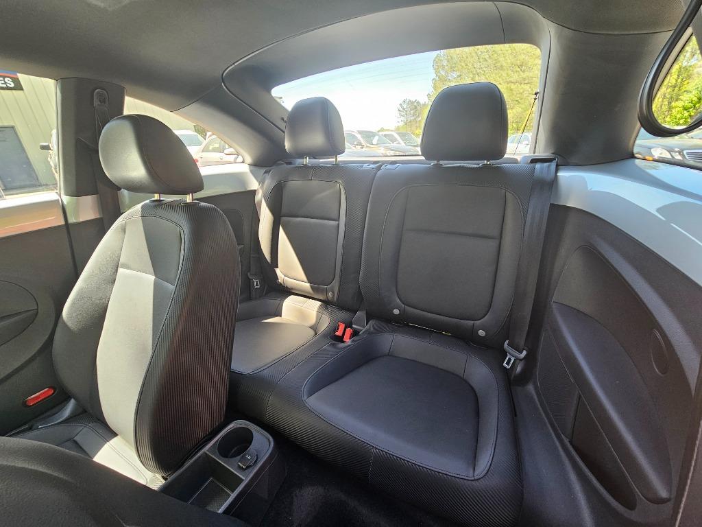 2012 Volkswagen Beetle 2.5 PZEV photo
