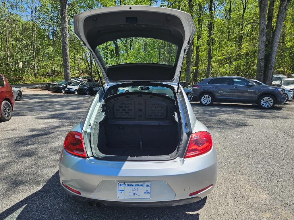 2012 Volkswagen Beetle 2.5 PZEV photo