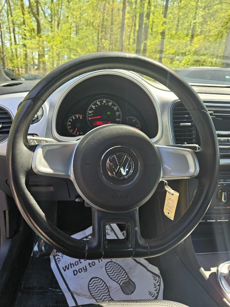 2012 Volkswagen Beetle 2.5 PZEV photo