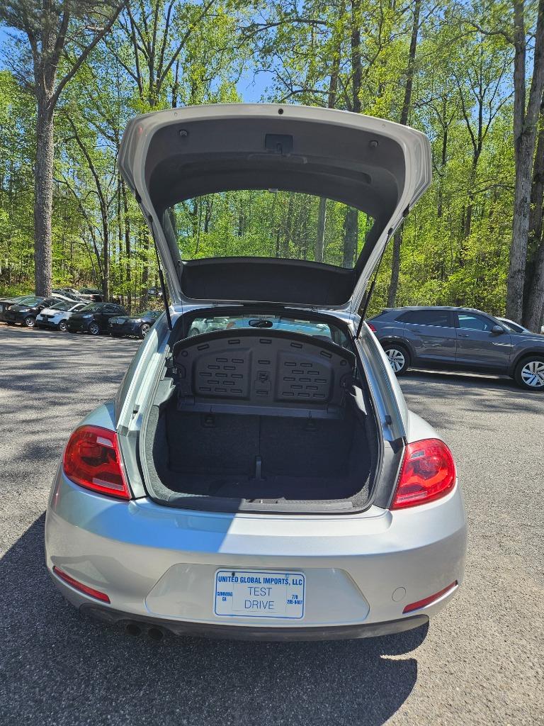 2012 Volkswagen Beetle 2.5 PZEV photo