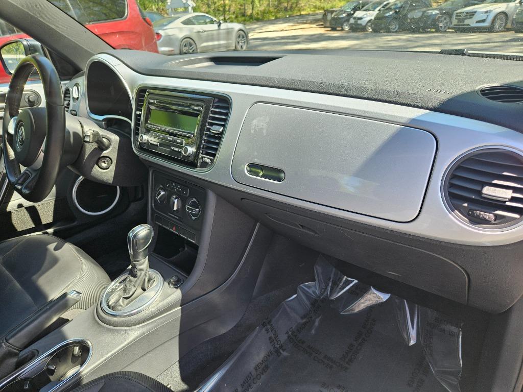 2012 Volkswagen Beetle 2.5 PZEV photo