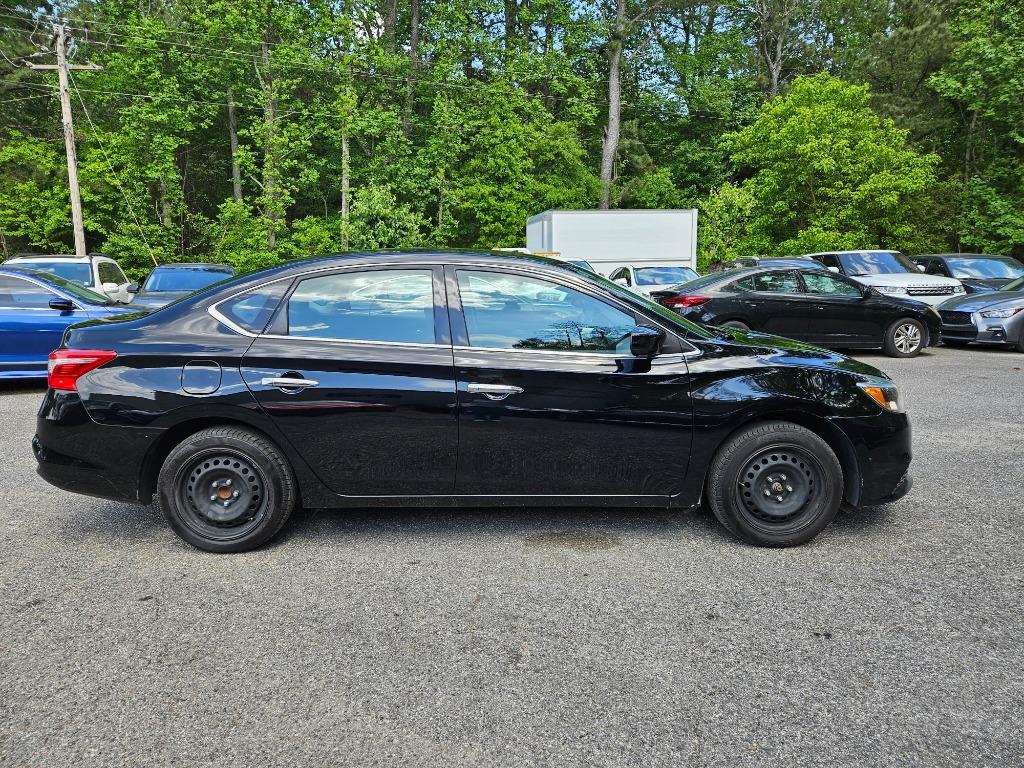 2018 Nissan Sentra S photo