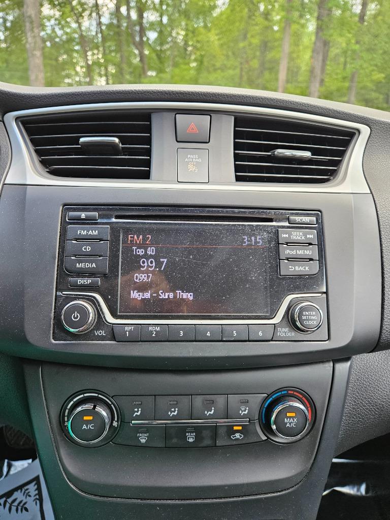 2018 Nissan Sentra S photo