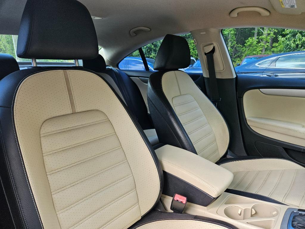 2012 Volkswagen CC Sport PZEV photo
