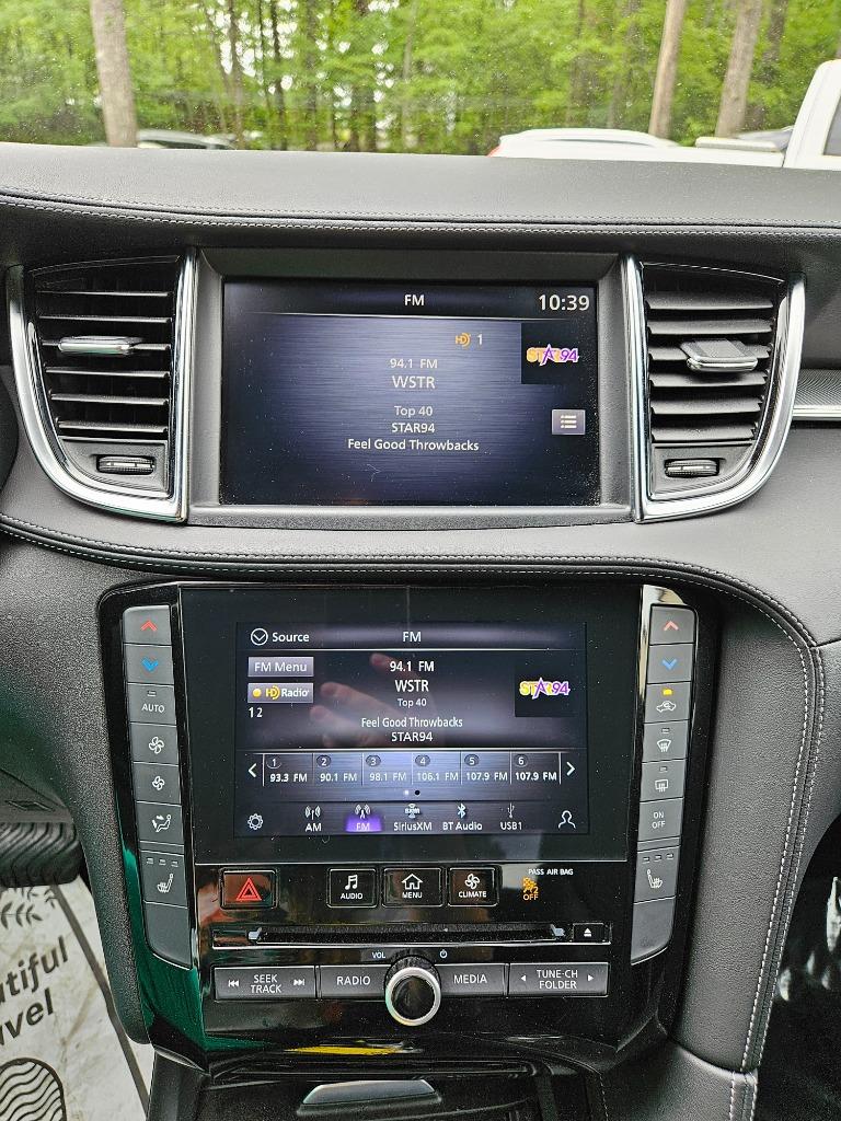 2021 Infiniti QX50 Luxe photo
