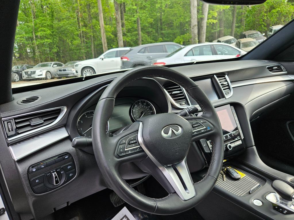 2021 Infiniti QX50 Luxe photo