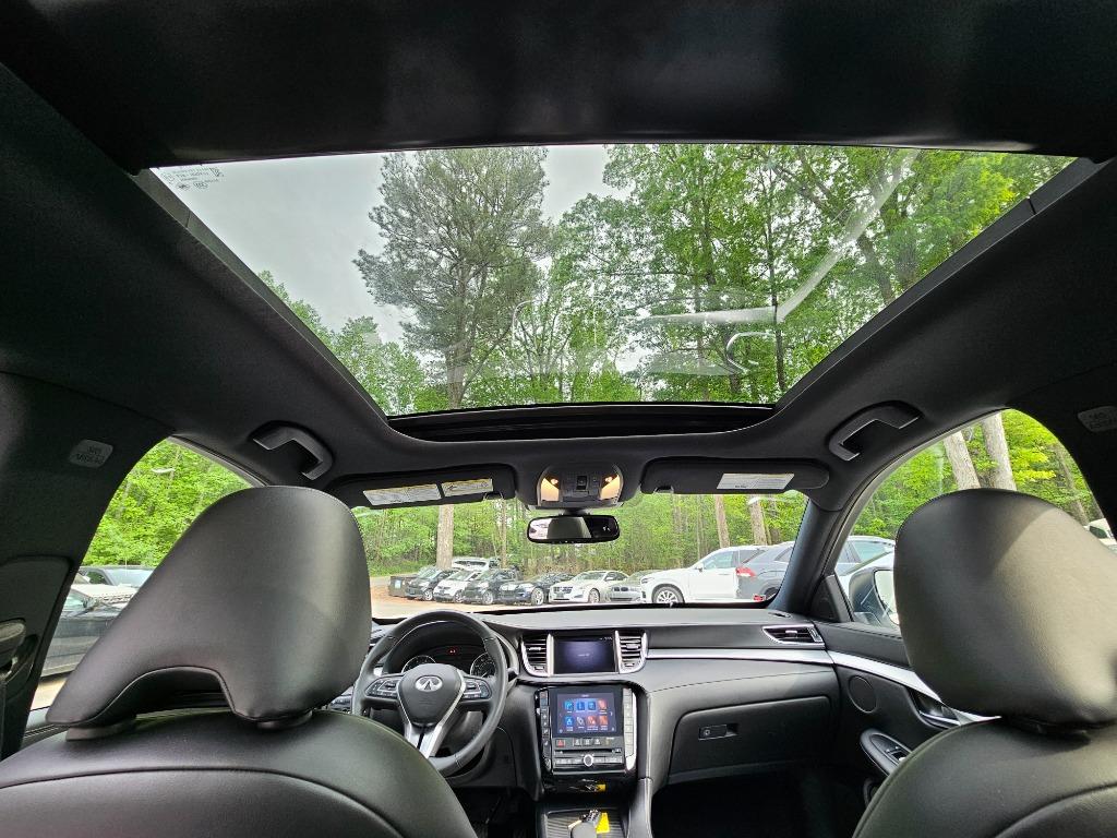 2021 Infiniti QX50 Luxe photo