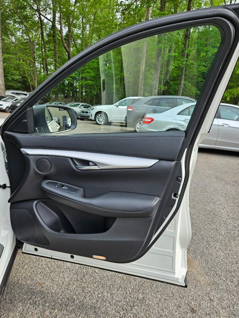 2021 Infiniti QX50 Luxe photo