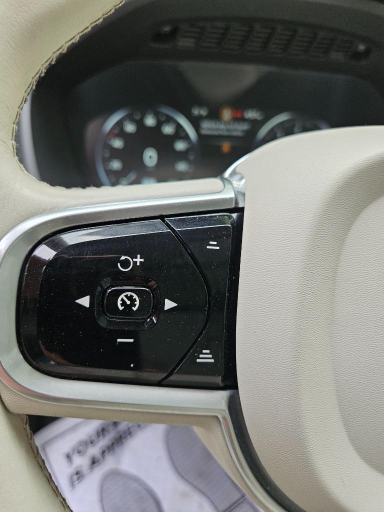 2017 Volvo XC90 T6 - Inscription photo