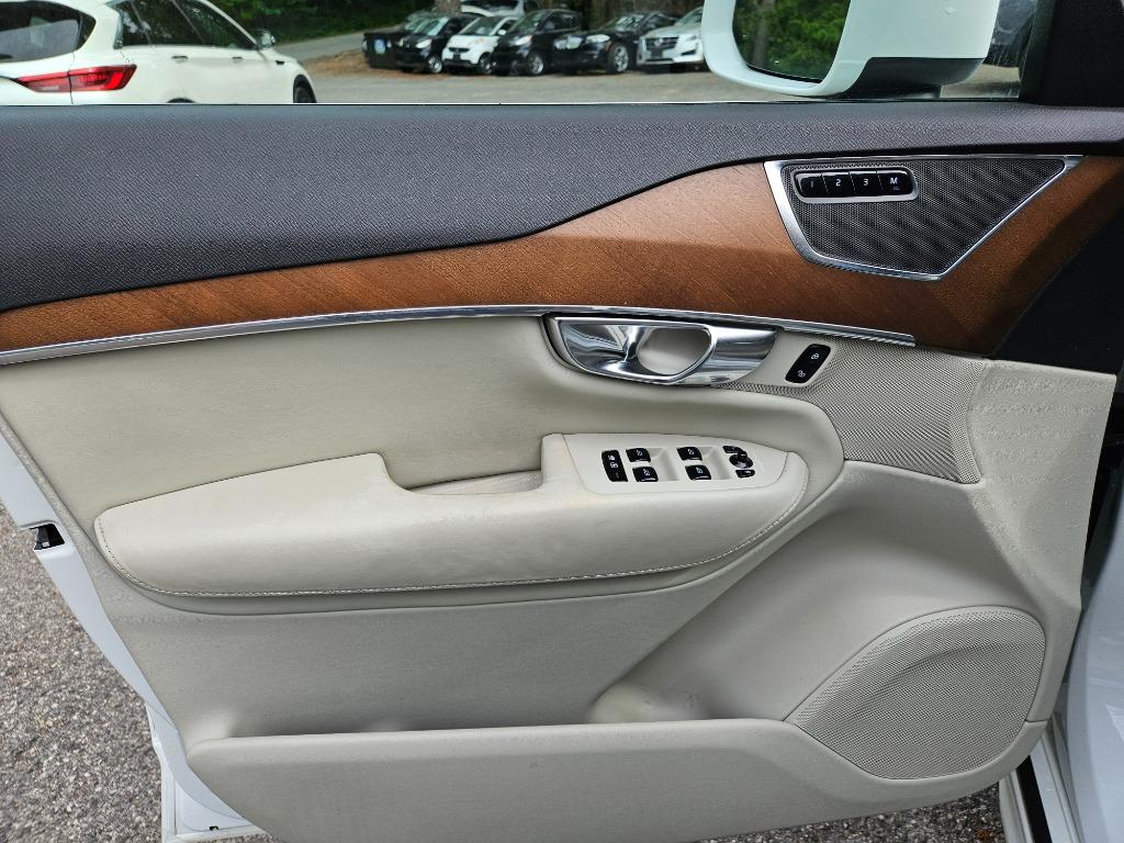 2017 Volvo XC90 T6 - Inscription photo
