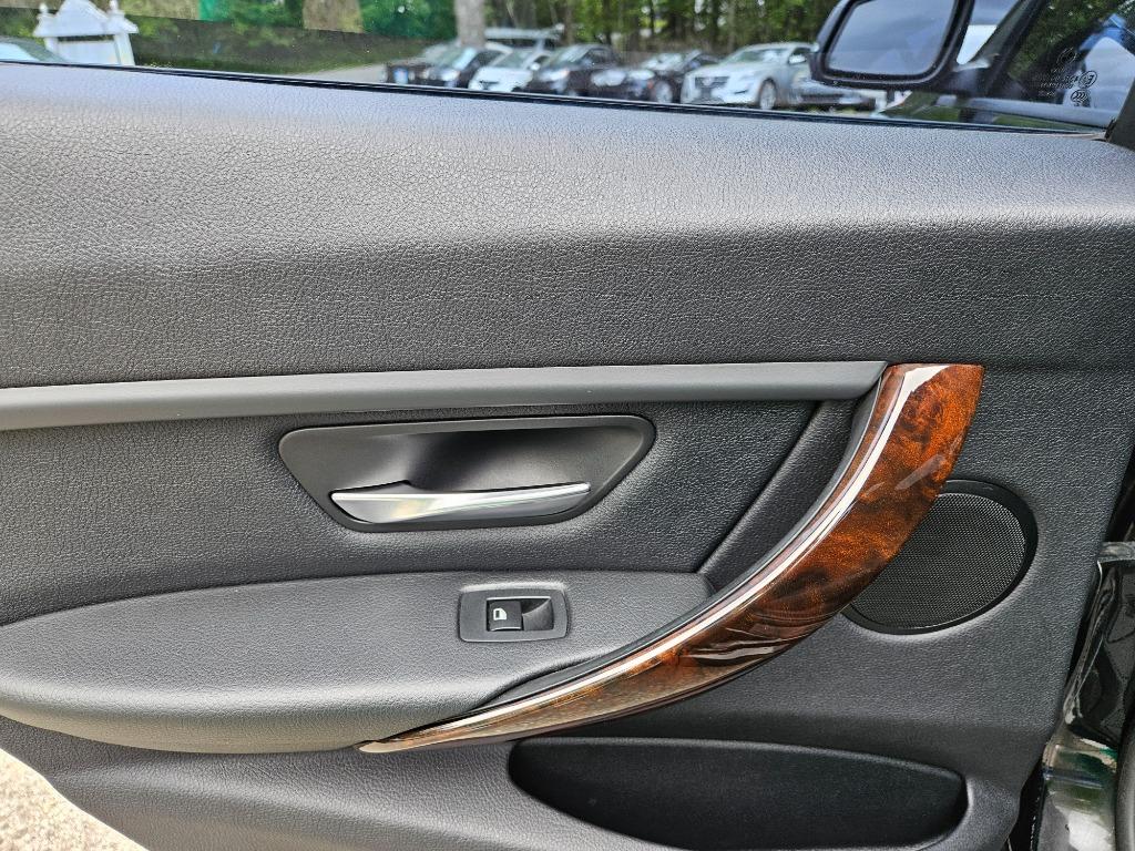 2013 BMW MDX 328i photo