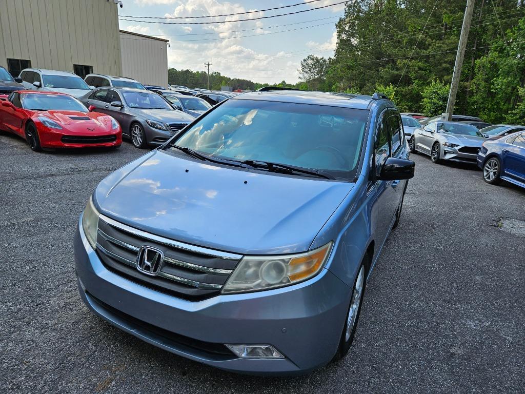 2011 Honda Odyssey Touring photo