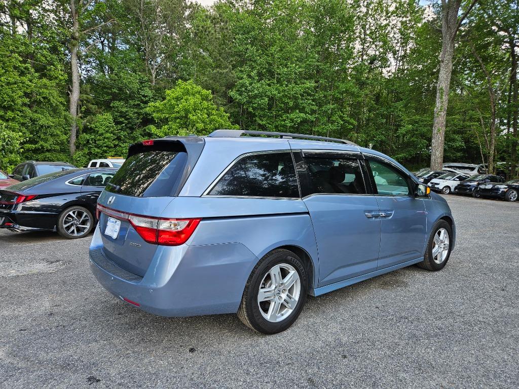 2011 Honda Odyssey Touring photo