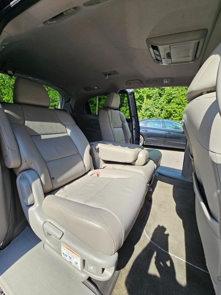 2011 Honda Odyssey Touring photo