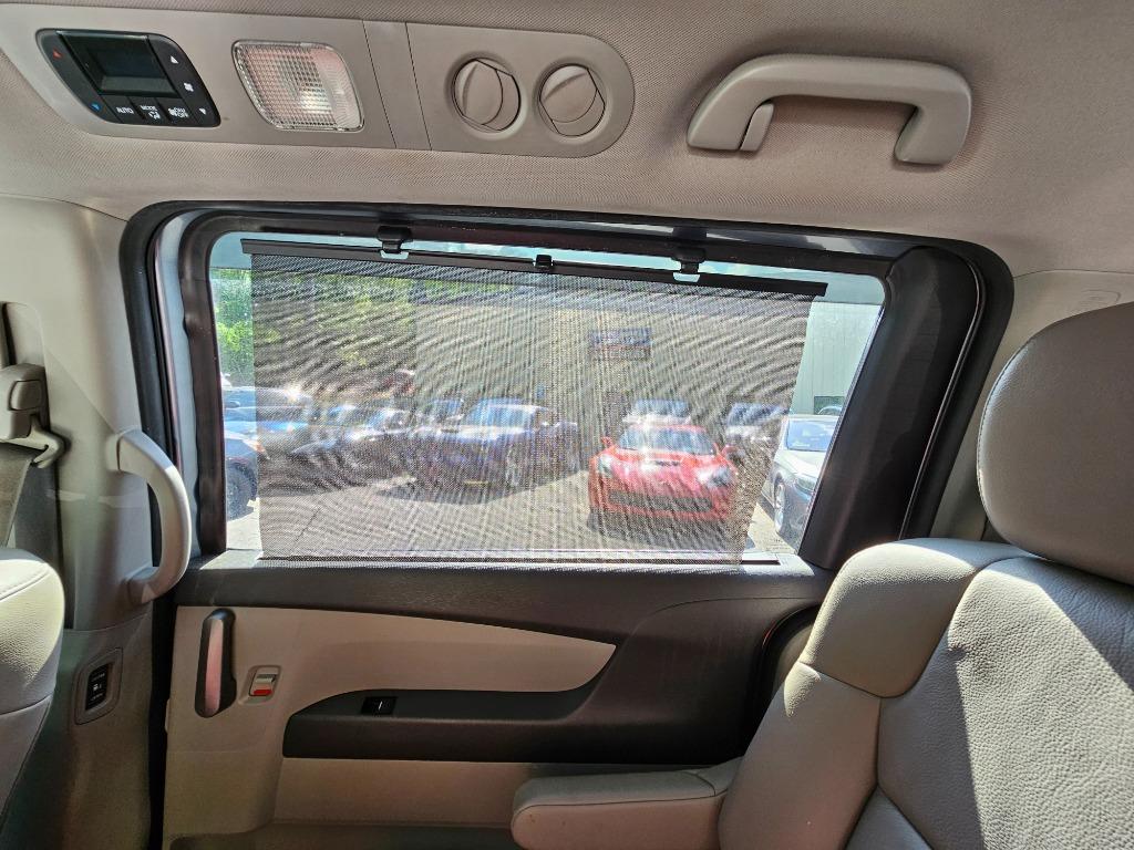 2011 Honda Odyssey Touring photo