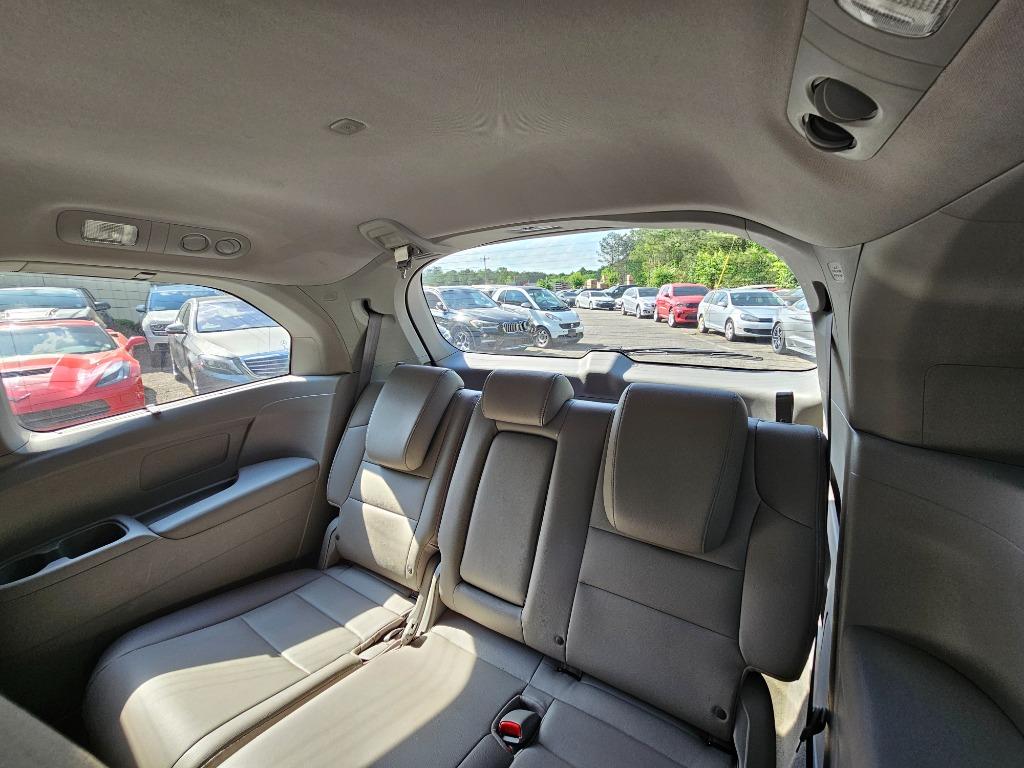 2011 Honda Odyssey Touring photo