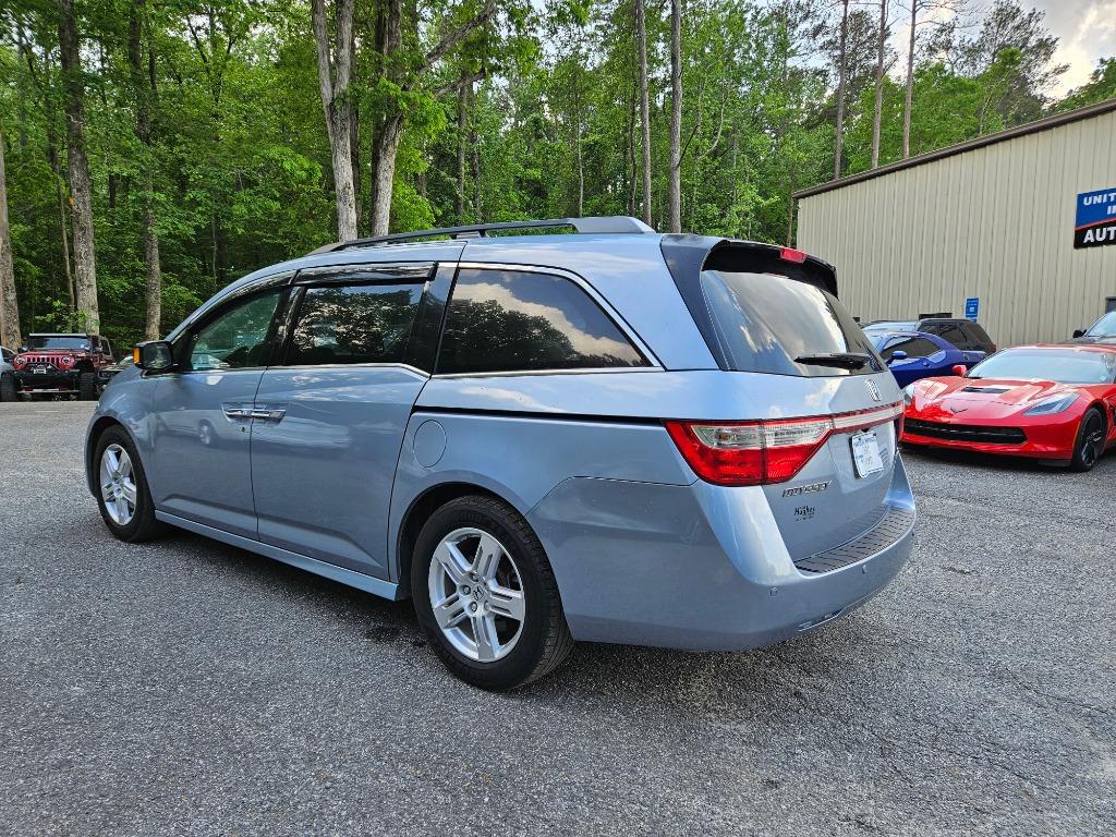 2011 Honda Odyssey Touring photo