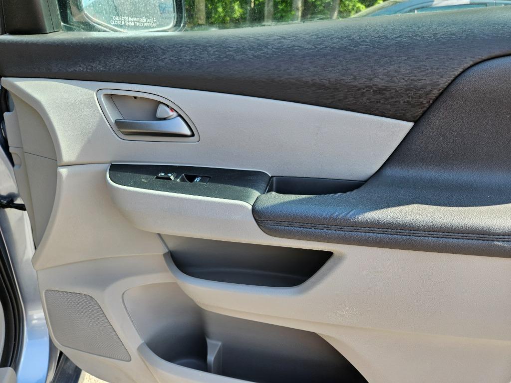2011 Honda Odyssey Touring photo