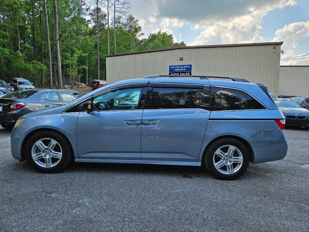 2011 Honda Odyssey Touring photo