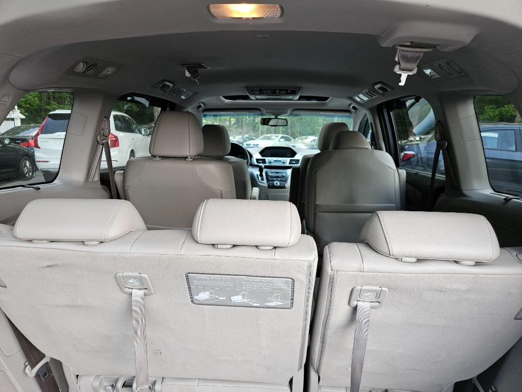 2011 Honda Odyssey Touring photo