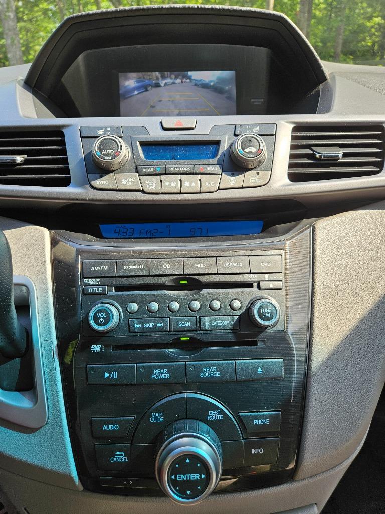2011 Honda Odyssey Touring photo