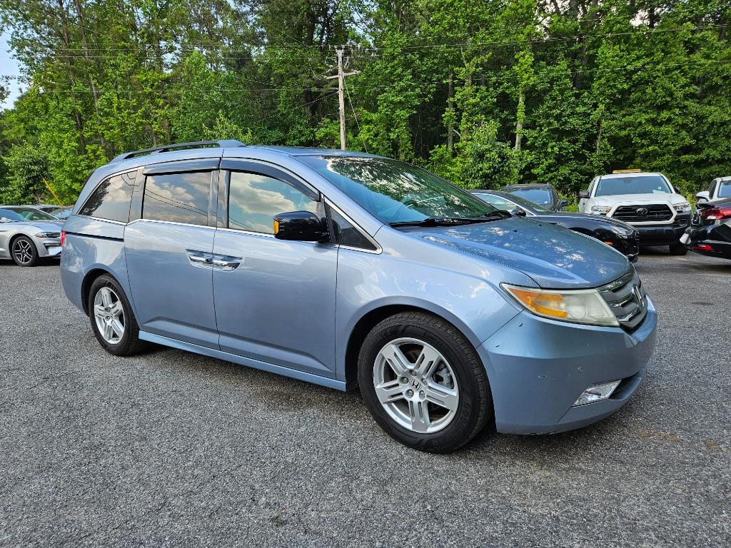 2011 Honda Odyssey Touring photo