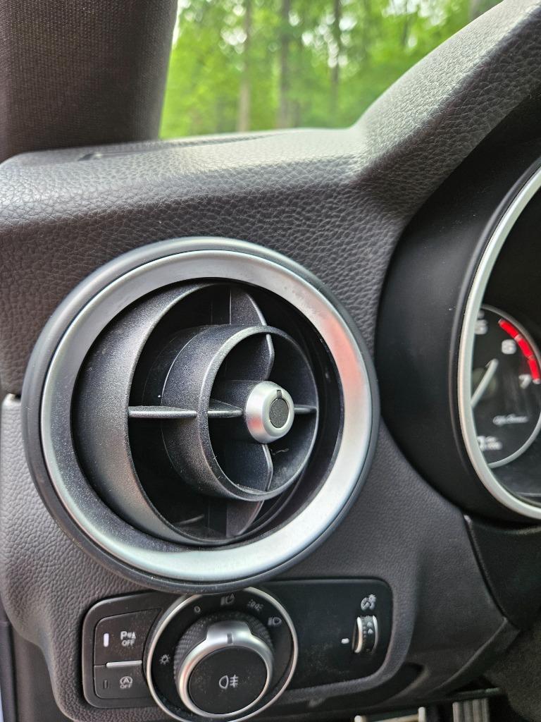 2022 Alfa Romeo Stelvio - $23,600