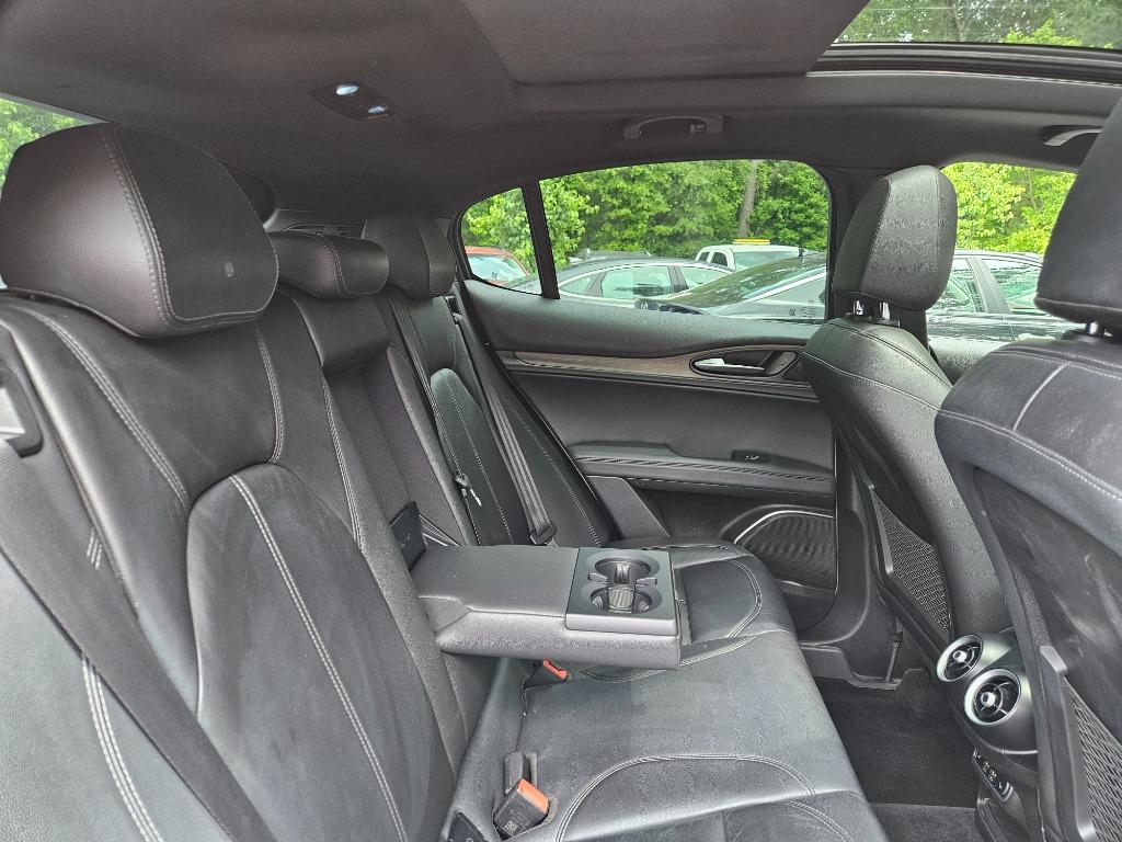 2022 Alfa Romeo Stelvio - $23,600