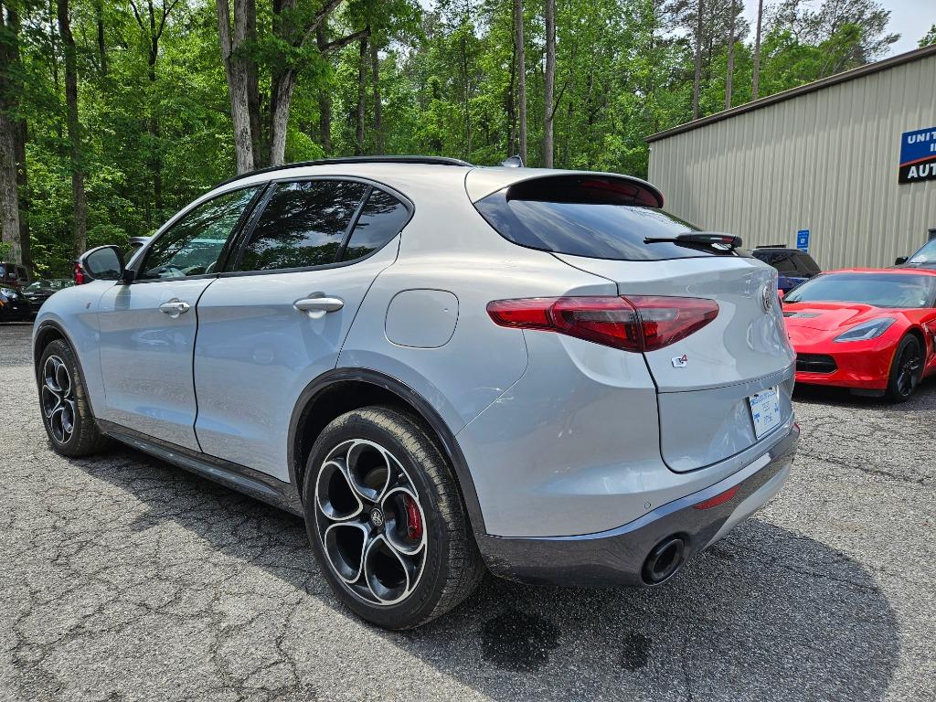 2022 Alfa Romeo Stelvio - $23,600