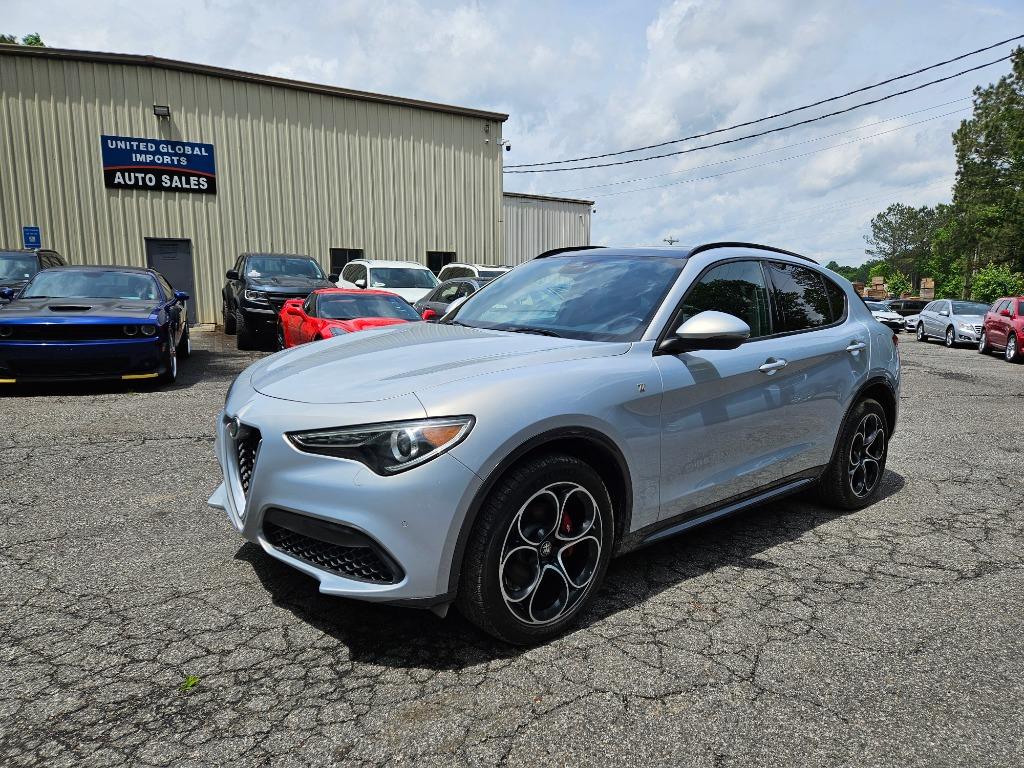 2022 Alfa Romeo Stelvio - $23,600