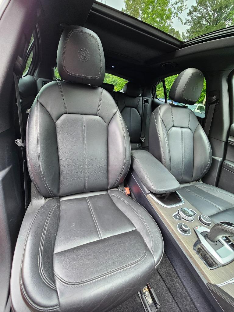 2022 Alfa Romeo Stelvio - $23,600
