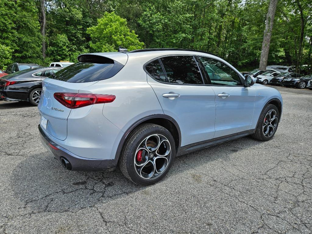 2022 Alfa Romeo Stelvio - $23,600