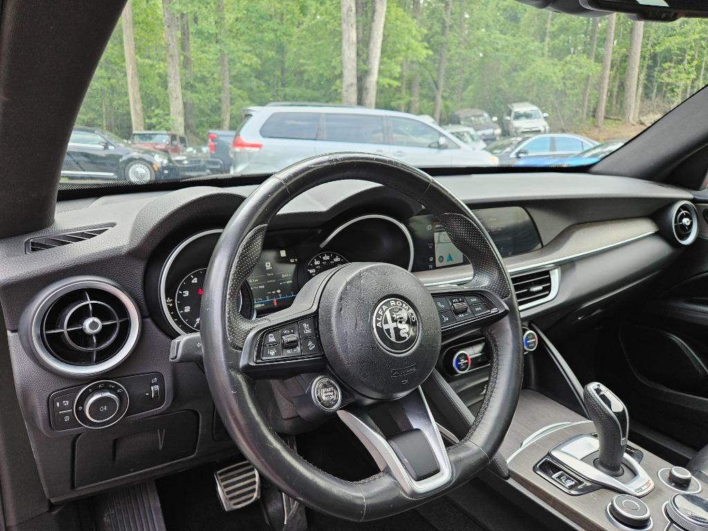 2022 Alfa Romeo Stelvio - $23,600