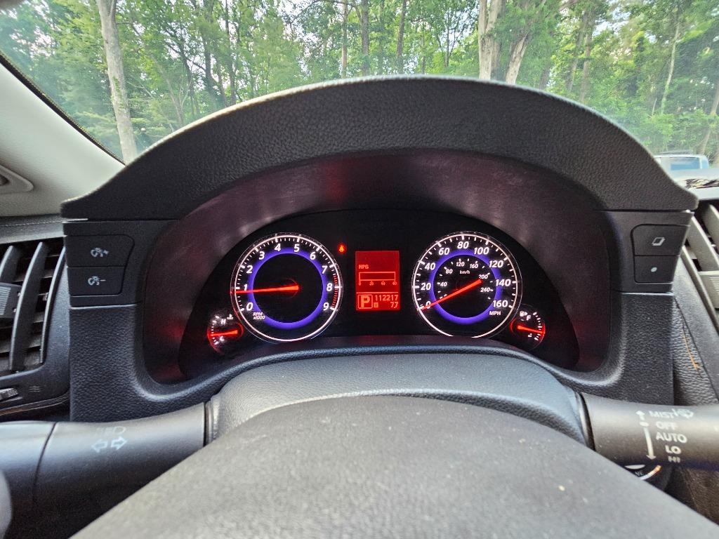 2009 Infiniti Legend Sport photo