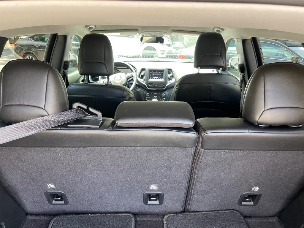 2020 Jeep Cherokee - $17,985