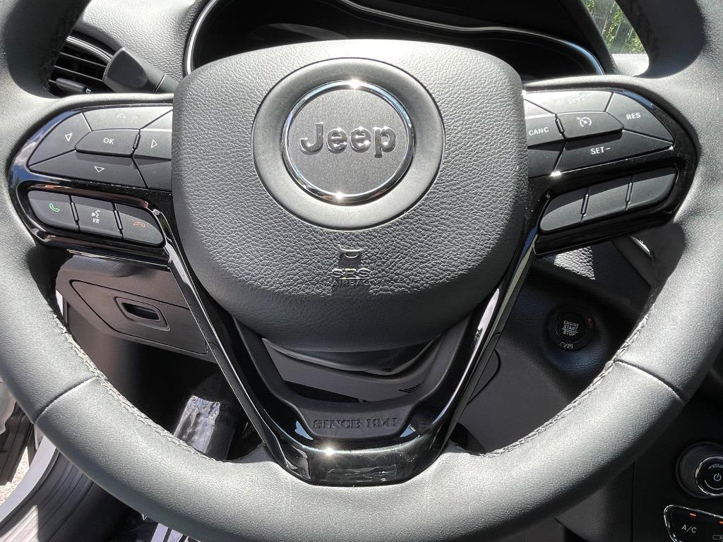 2020 Jeep Cherokee - $17,985