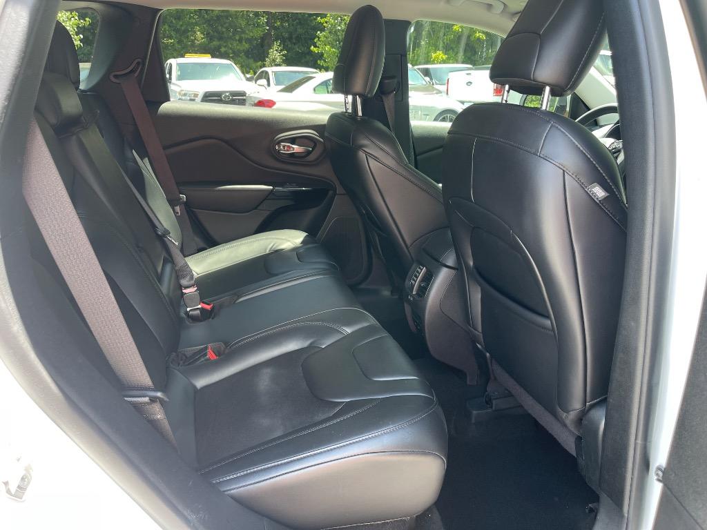 2020 Jeep Cherokee - $17,985