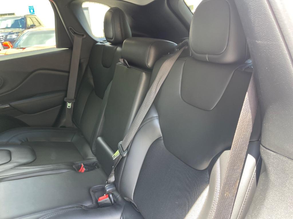 2020 Jeep Cherokee - $17,985